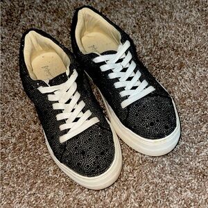 Betsy Johnson SIDNY BLACK